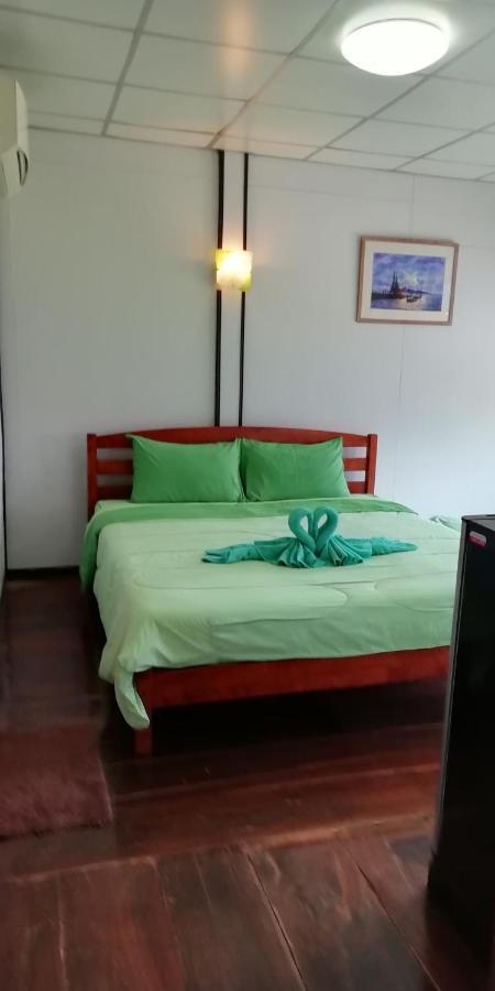 Baan Ing Suan Hotel Amphawa Ngoại thất bức ảnh